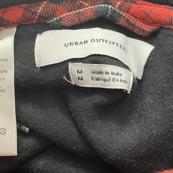 Urban Outfitters Heavy Hoodie Womens Medium Red Plaid Button Up Sweatshirt - Picture 3 of 12